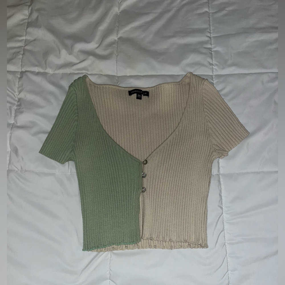 kendall and kyle cropped top